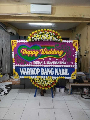 Papan Bunga di Parung Panjang